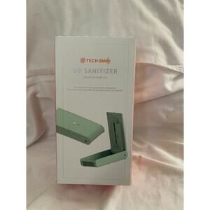Tech Candy UV Sanitizer for Phone FABFITFUN Kills 99% of Germs in 5 Minutes NEW
